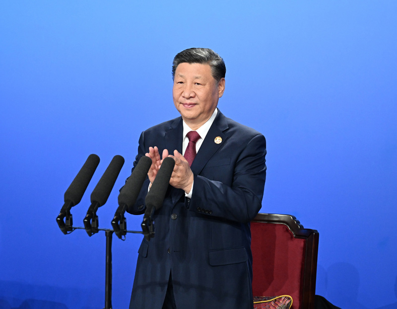 2月7日晚，第九届亚洲冬季运动会在黑龙江省哈尔滨市隆重开幕。国家主席习近平出席开幕式并宣布本届亚冬会开幕。