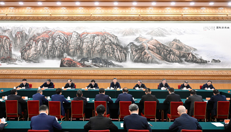 2月17日，中共中央总书记、国家主席、中央军委主席习近平在京出席民营企业座谈会并发表重要讲话。