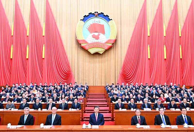 3月10日上午，中国人民政治协商会议第十四届全国委员会第三次会议在北京人民大会堂闭幕。这是习近平、李强、蔡奇、丁薛祥、李希、韩正在主席台就座。