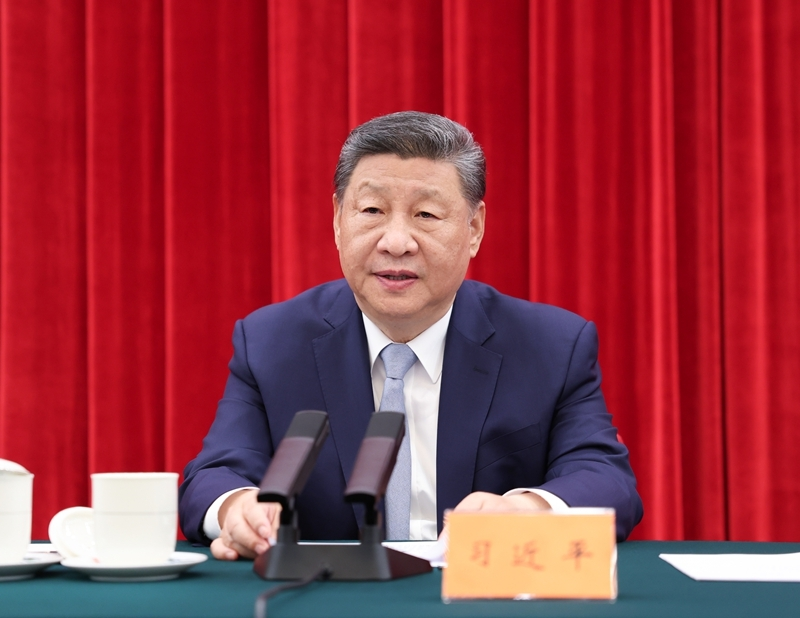 6月13日，中共中央在北京人民大会堂举行纪念陈云同志诞辰120周年座谈会。中共中央总书记、国家主席、中央军委主席习近平发表重要讲话。图片来源：新华社