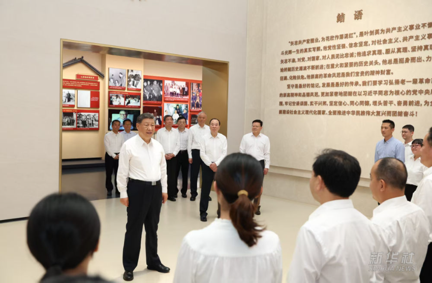 习近平在广东省梅州市考察调研