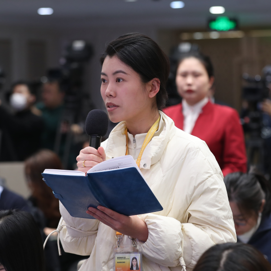 每日经济新闻记者 每日经济新闻记者