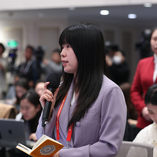 大众新闻大众日报记者 大众新闻大众日报记者