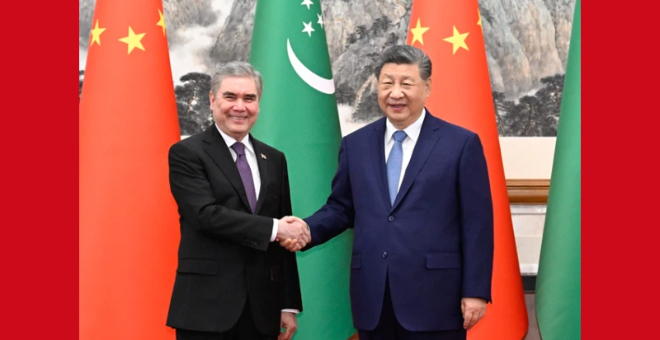 习近平会见土库曼斯坦民族领袖、人民委员会主席别尔德穆哈梅多夫