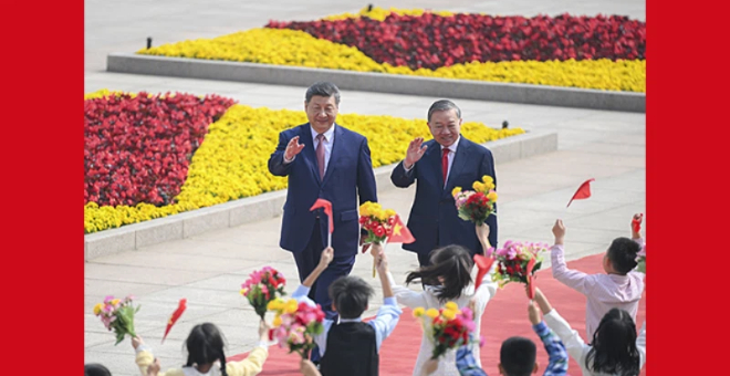 习近平同越共中央总书记、国家主席苏林举行会谈 习近平同越共中央总书记、国家主席苏林举行会谈