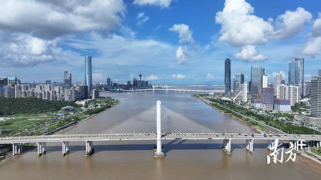 如何用一张保单打通粤港澳三地生活？| 广东保险业高质量发展系列报道④