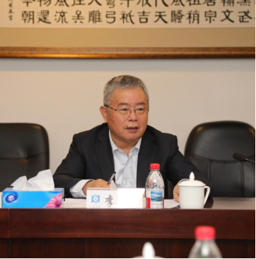 金融图书“金羊奖”评审委员会主任委员李扬作学术总结讲话