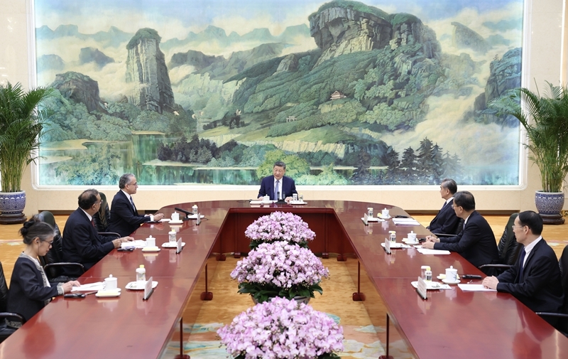 5月12日下午，国家主席习近平在北京人民大会堂会见联合国教科文组织总干事阿纳尼。图片来源：新华网