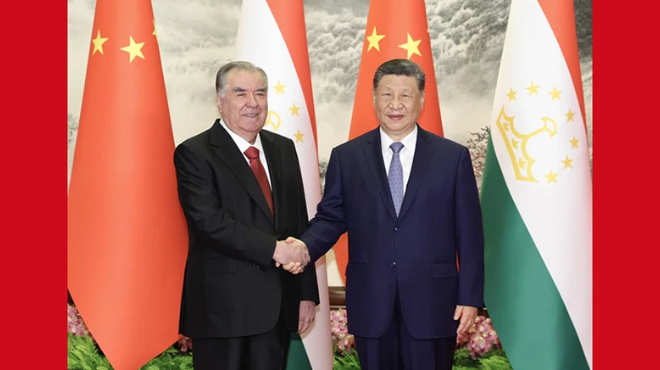 习近平同塔吉克斯坦总统拉赫蒙会谈
