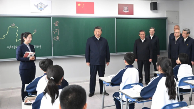习近平：一体推进教育科技人才发展
