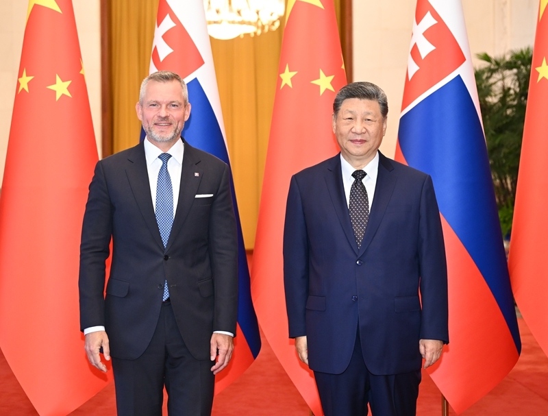 7月28日上午，国家主席习近平在北京人民大会堂同来华进行国事访问的斯洛伐克总统佩列格里尼举行会谈。图片来源：新华网