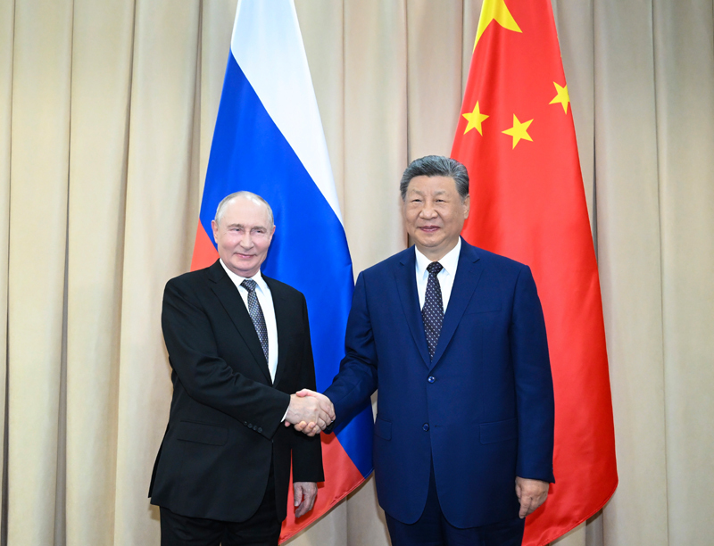当地时间8月31日下午，国家主席习近平在比什凯克出席2026年上海合作组织峰会期间会见俄罗斯总统普京。图片来源：新华网