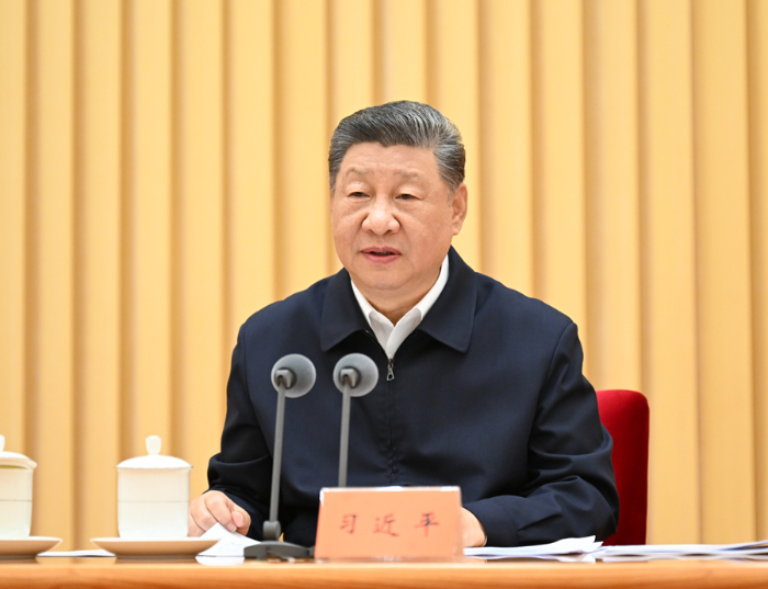 10月12日至13日，全国卫生与健康大会在北京召开。中共中央总书记、国家主席、中央军委主席习近平出席会议并发表重要讲话。图片来源：新华网