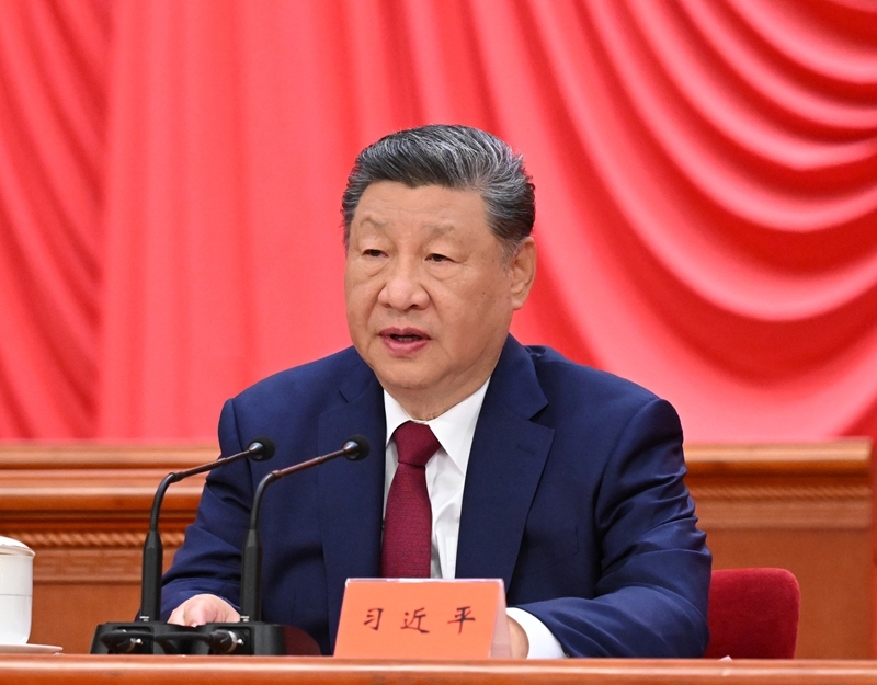 10月22日，纪念中国工农红军长征胜利90周年大会在北京人民大会堂隆重举行。中共中央总书记、国家主席、中央军委主席习近平发表重要讲话。图片来源：新华网