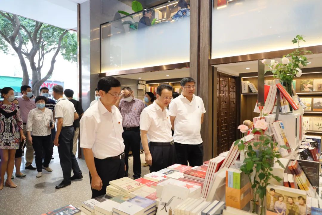 图片说明