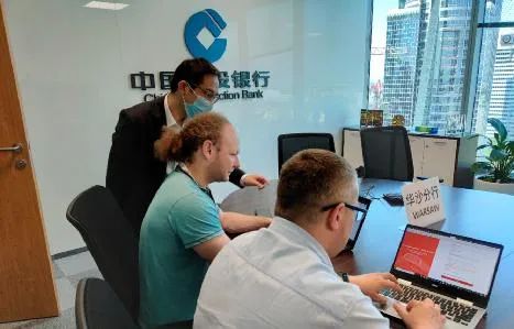 图片说明
