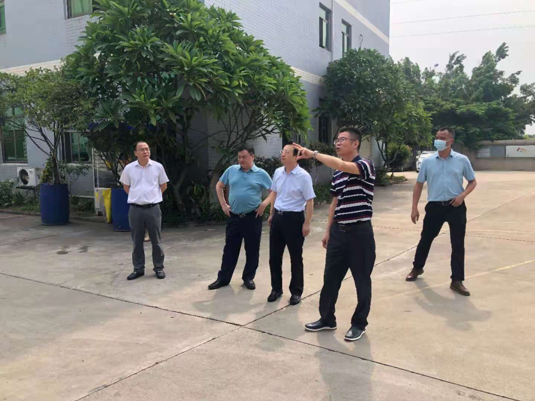 图片说明